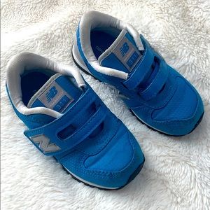 Toddler size 9 new balance tennis shoes